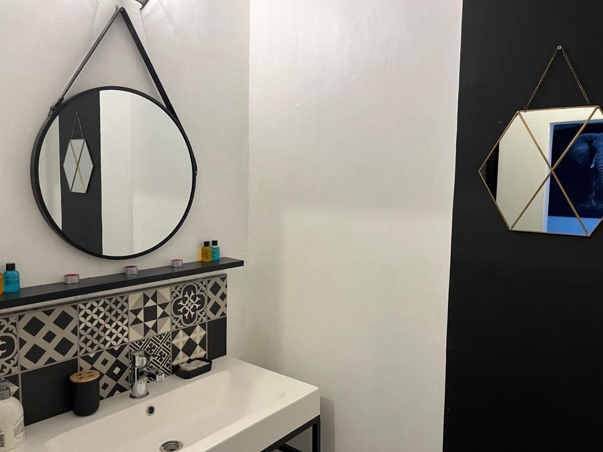 L'Eden - Joli Studio En Centre Ville Nîmes Eksteriør bilde